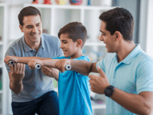 Treino de Bíceps em Casa para Jovens: Guia para Educadores