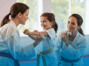 Karatê Feminino Crianças Autismo: Guia de Desenvolvimento