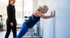 Calistenia para Ombros na Terceira Idade: Guia do Personal