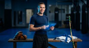 Como Estruturar Planos de Evolução para Muay Thai, Jiu-Jitsu e Capoeira como Personal Trainer?